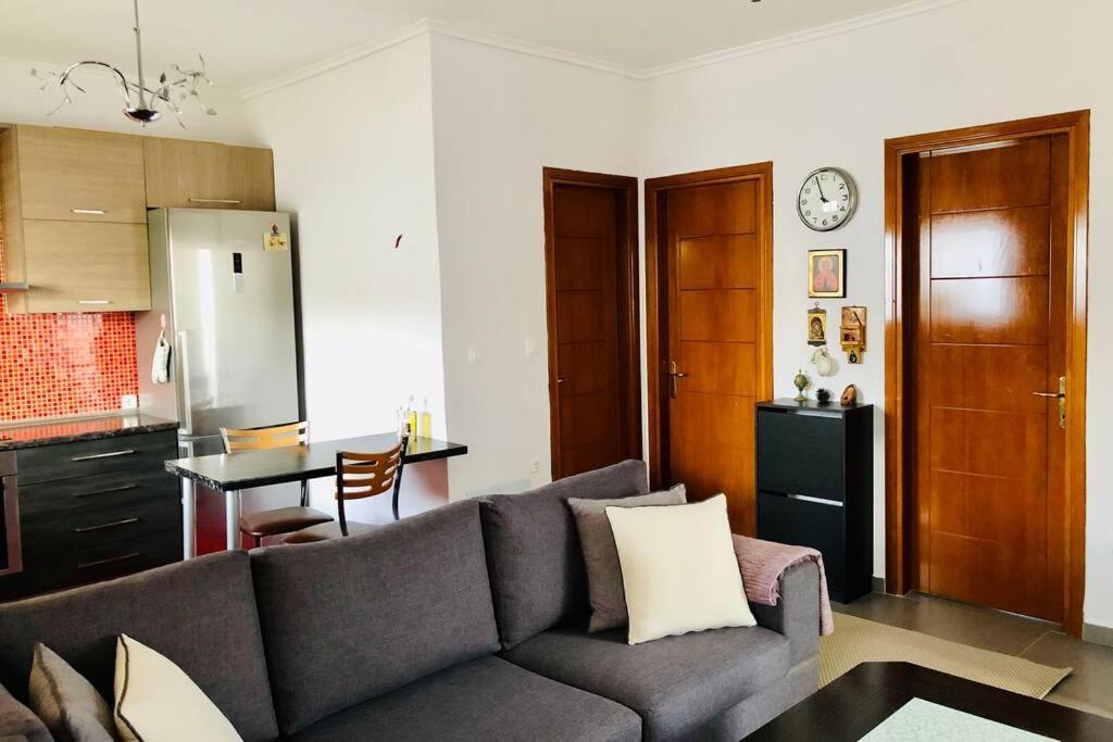 Family Apartment In Greece Καλάνδρα Εξωτερικό φωτογραφία