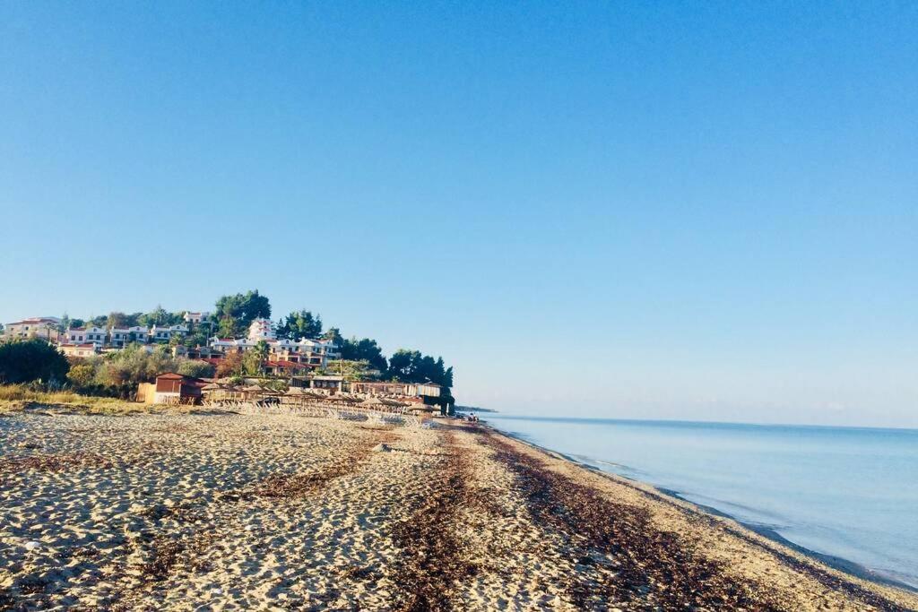 Family Apartment In Greece Καλάνδρα Εξωτερικό φωτογραφία